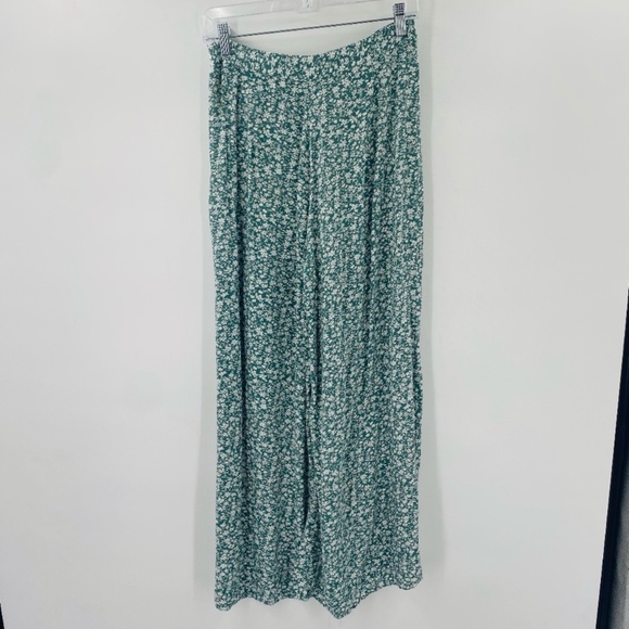 High Rise Wide Leg Floral Pants Green White Size Medium - Picture 4 of 4